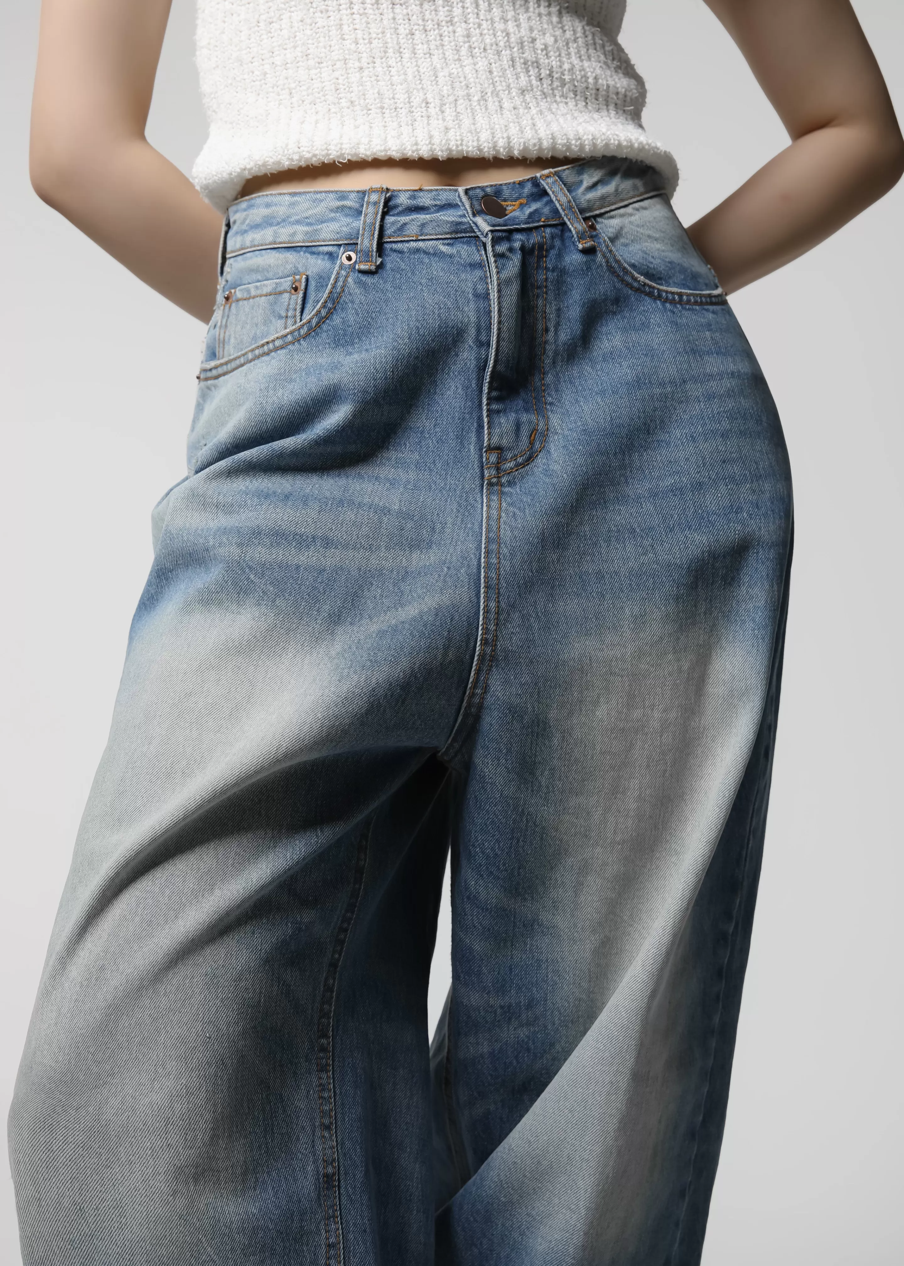 Bottoms | The Frankie Shop Tanner Bleach Jeans Worn Wash