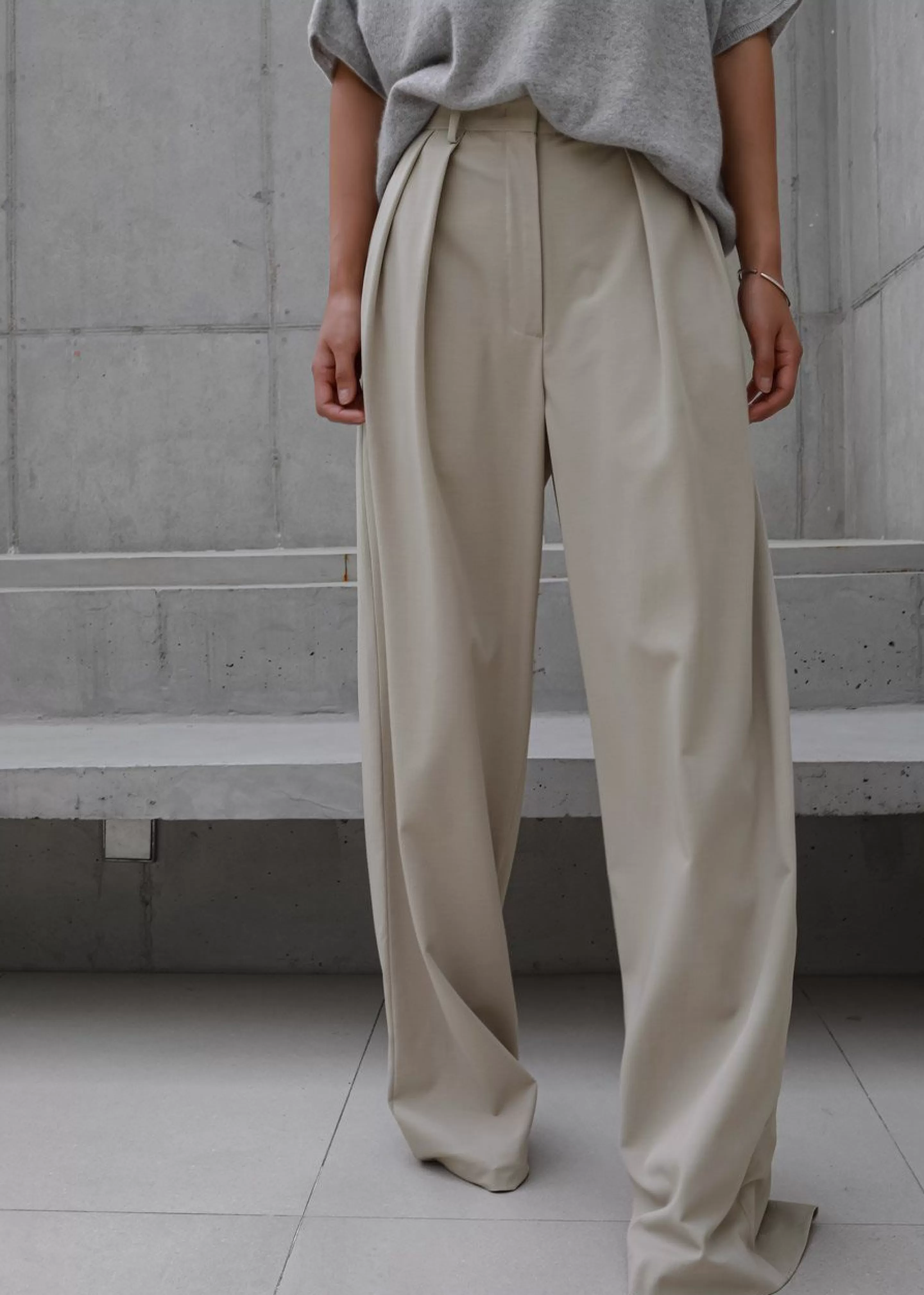 Bottoms | The Frankie Shop Tansy Pleated Trousers Beige