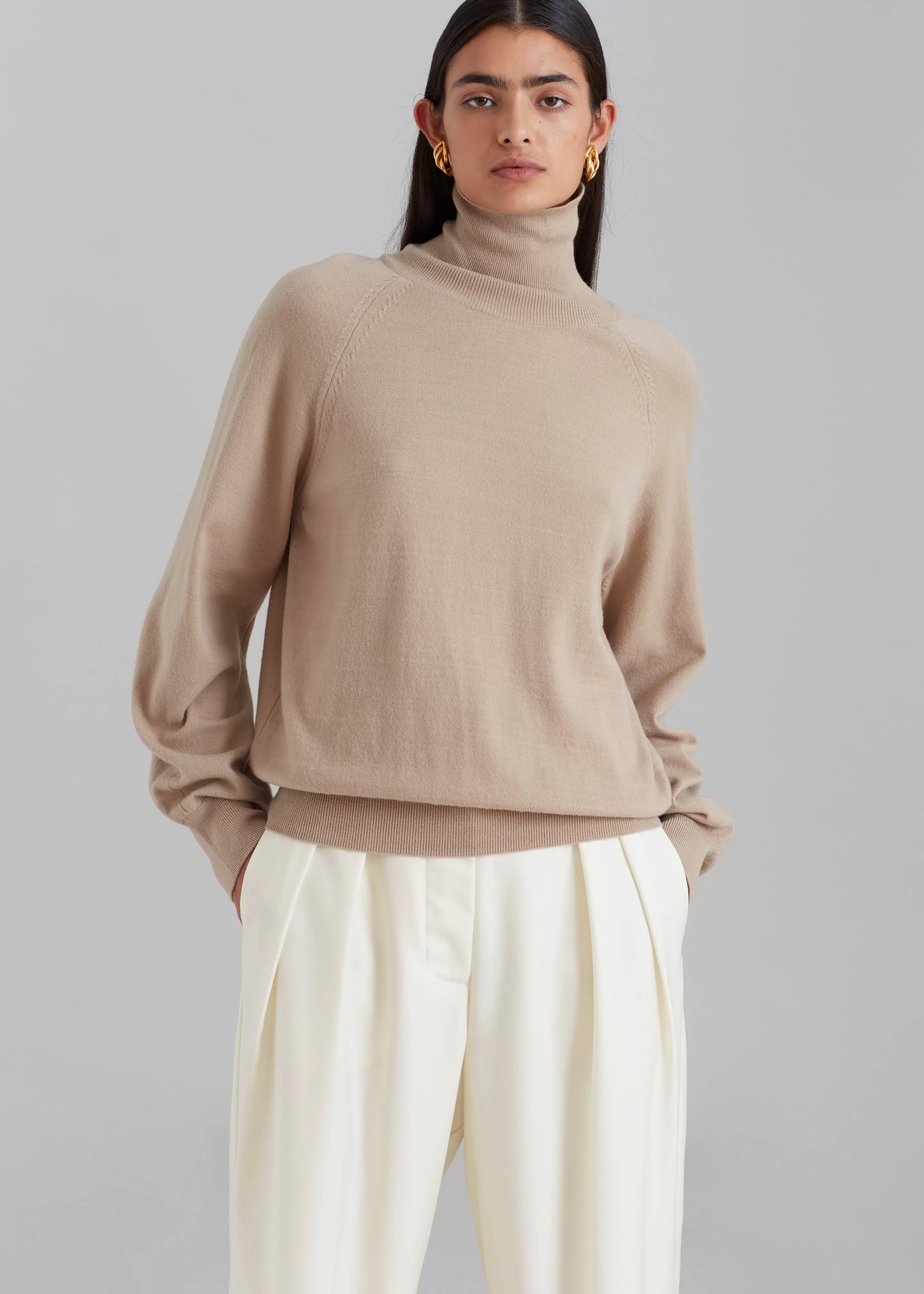 Knitwear | The Frankie Shop Variel Turtleneck Sweater Taupe